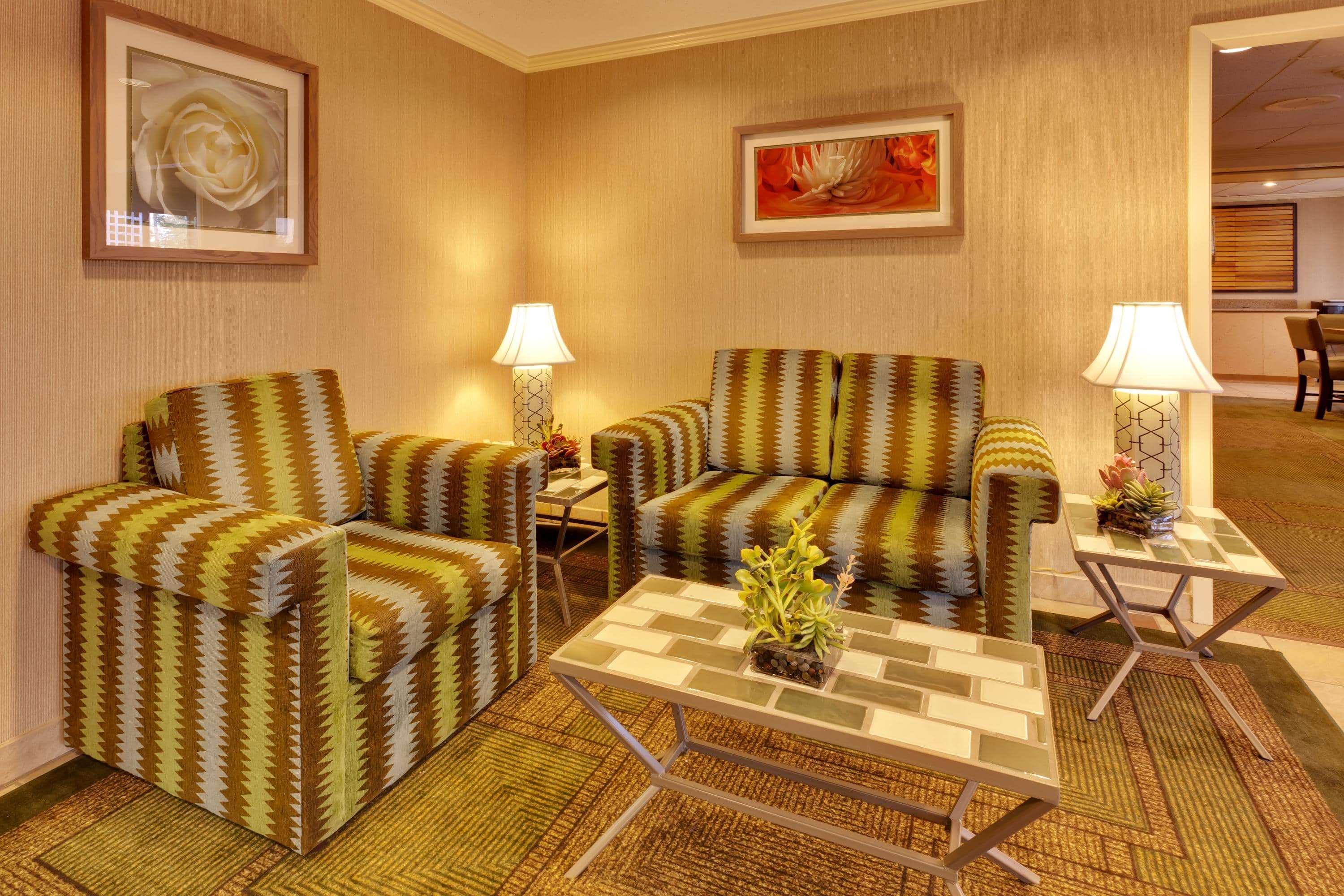 La Quinta By Wyndham Plattsburgh Hotell Exteriör bild