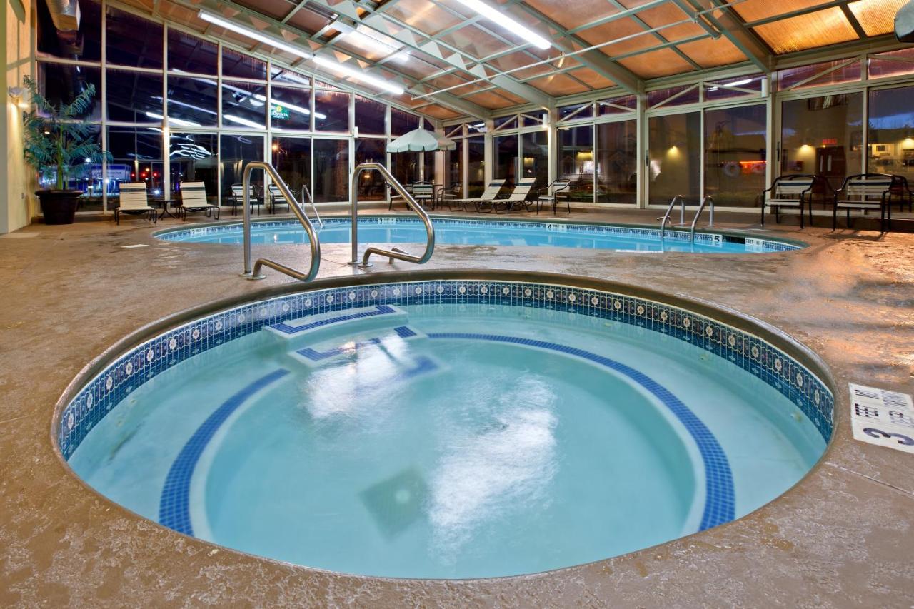 La Quinta By Wyndham Plattsburgh Hotell Exteriör bild